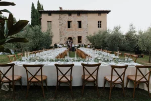 Elegant Wedding in Tuscany | Villa Catureglio | Laura Ferrari